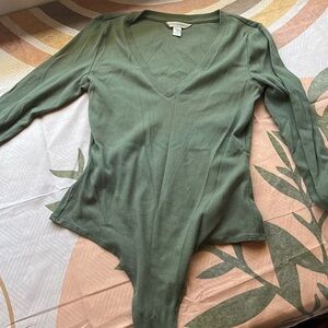 ✨ Banana Republic Dark Green V-Neck Bodysuit